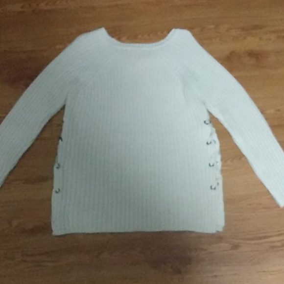 Knit sweater - Picture 3 of 3